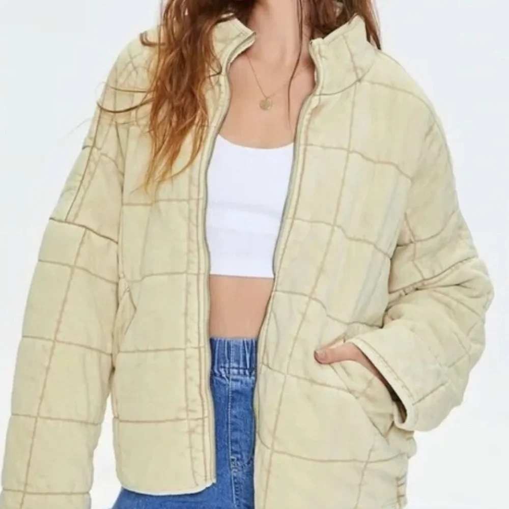 Forever 21 Womens Yellow Quilted Puffer Jacket Full Zip Mock Neck Small Boxy Fit